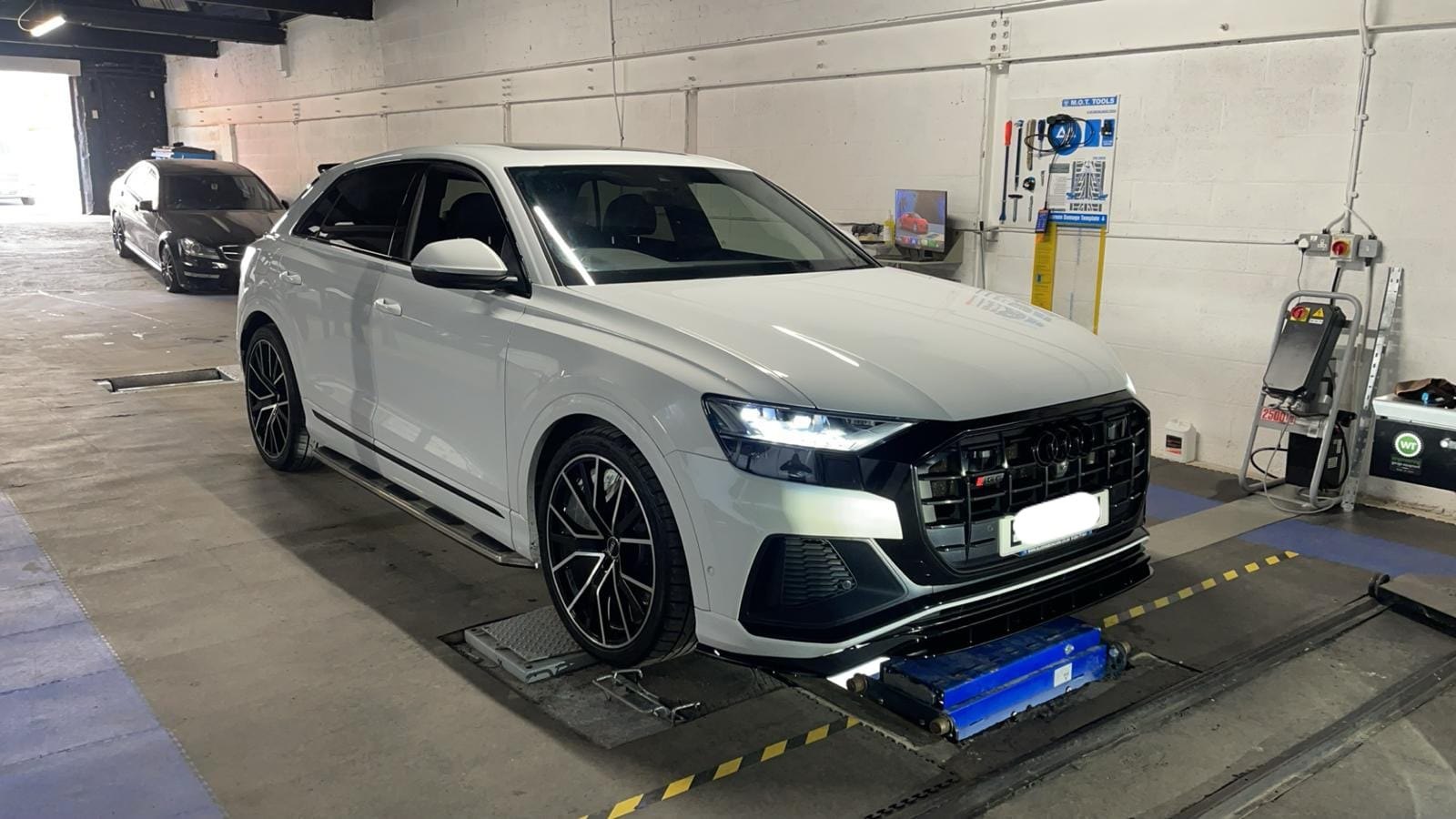 Audi Service Bay
